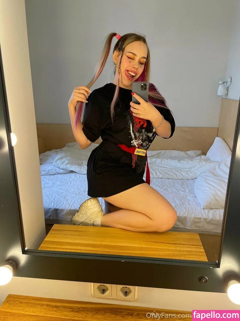 vallery_sakura Onlyfans Photo Gallery 