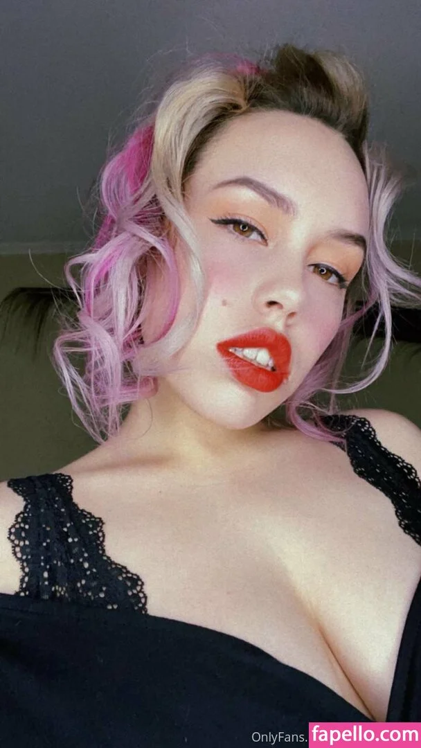 vallery_sakura Onlyfans Photo Gallery 