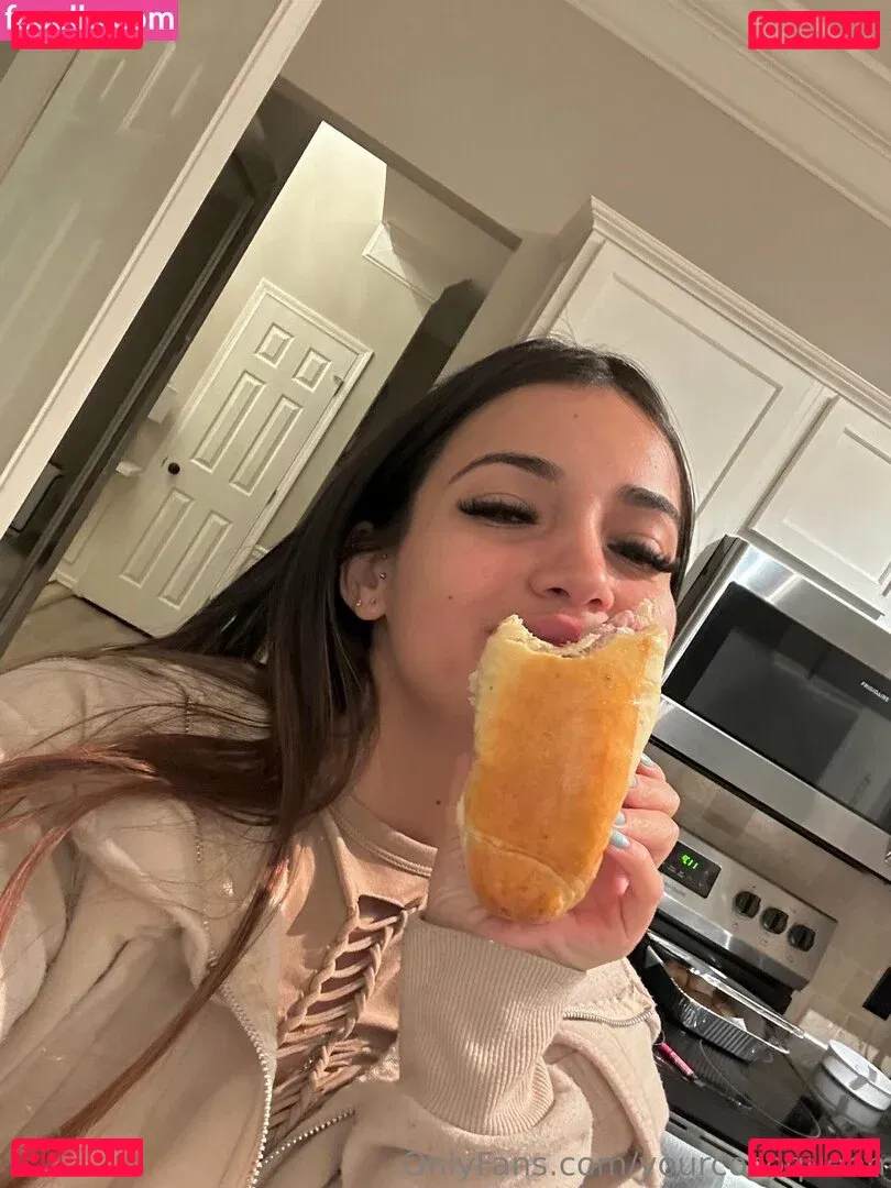 yourcocoqueen Onlyfans Photo Gallery 