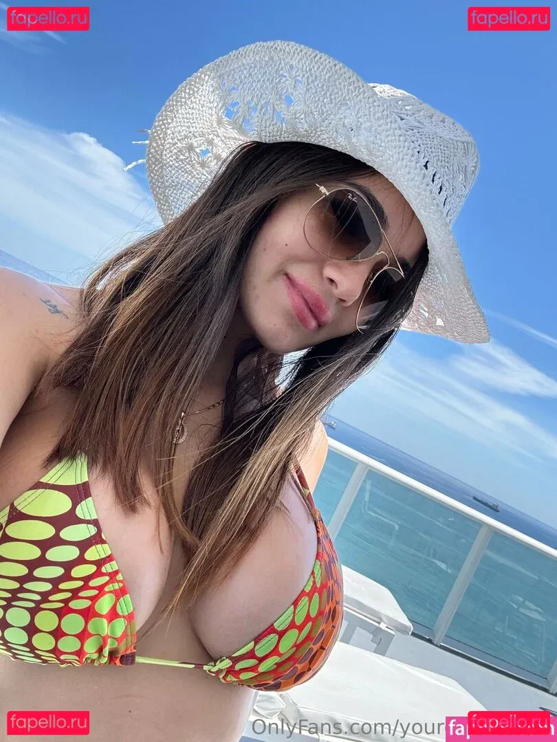 yourcocoqueen Onlyfans Photo Gallery 