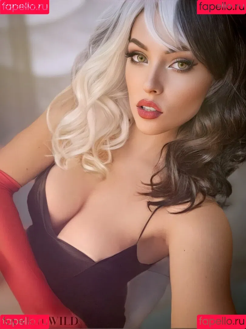 SareneWild Onlyfans Photo Gallery 