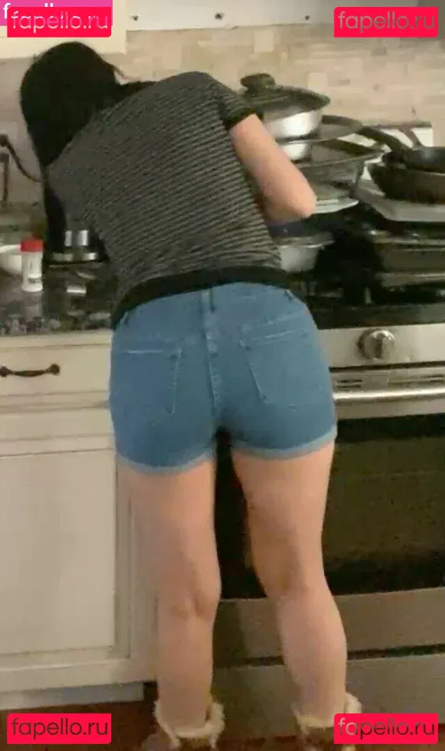 marisnot12 Onlyfans Photo Gallery 