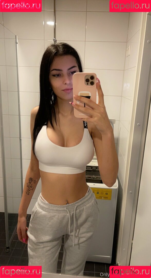 cristall69 Onlyfans Photo Gallery 