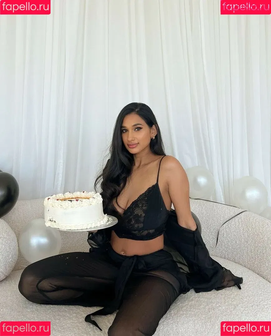 leahhalton_ Onlyfans Photo Gallery 