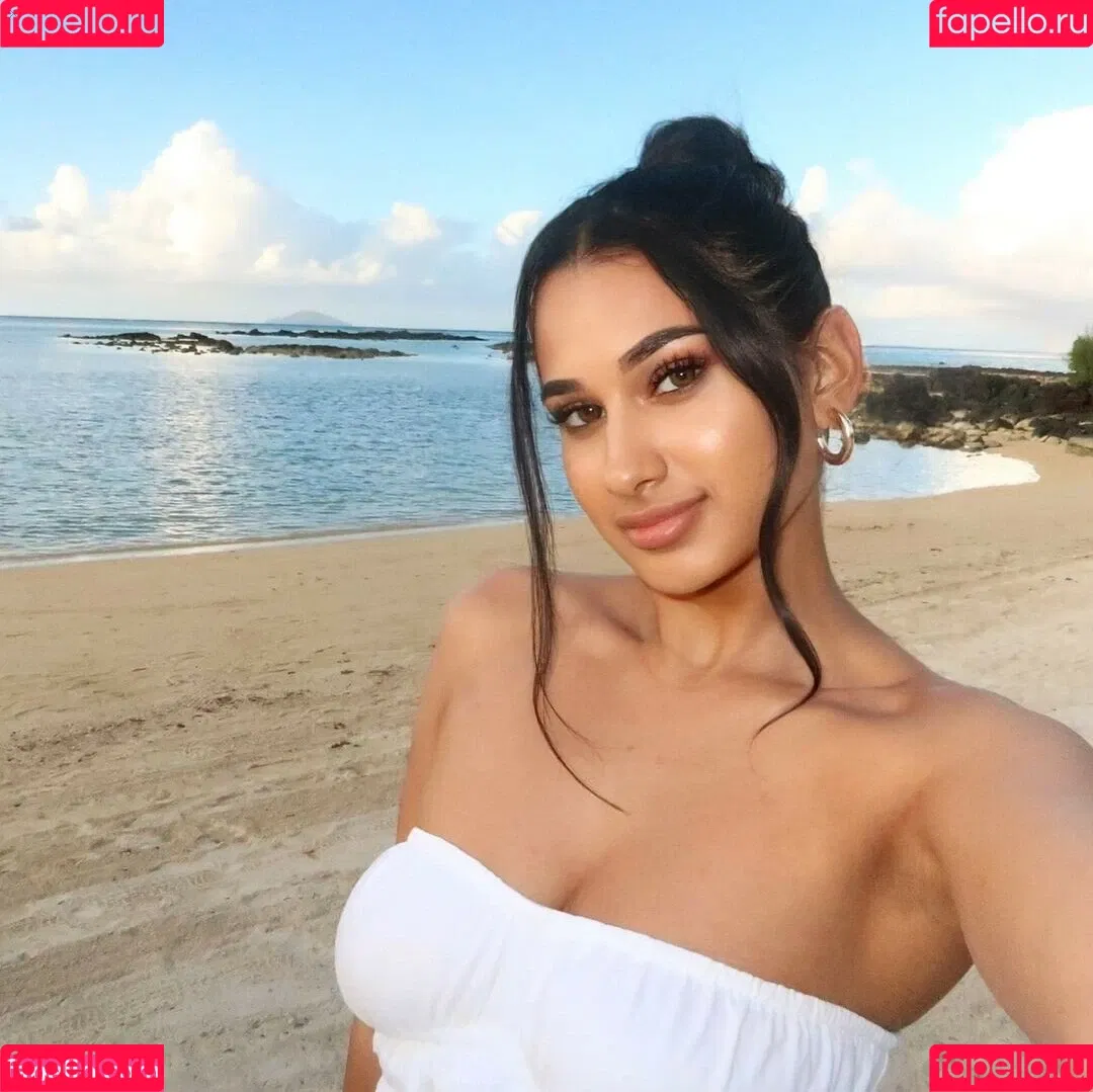 leahhalton_ Onlyfans Photo Gallery 