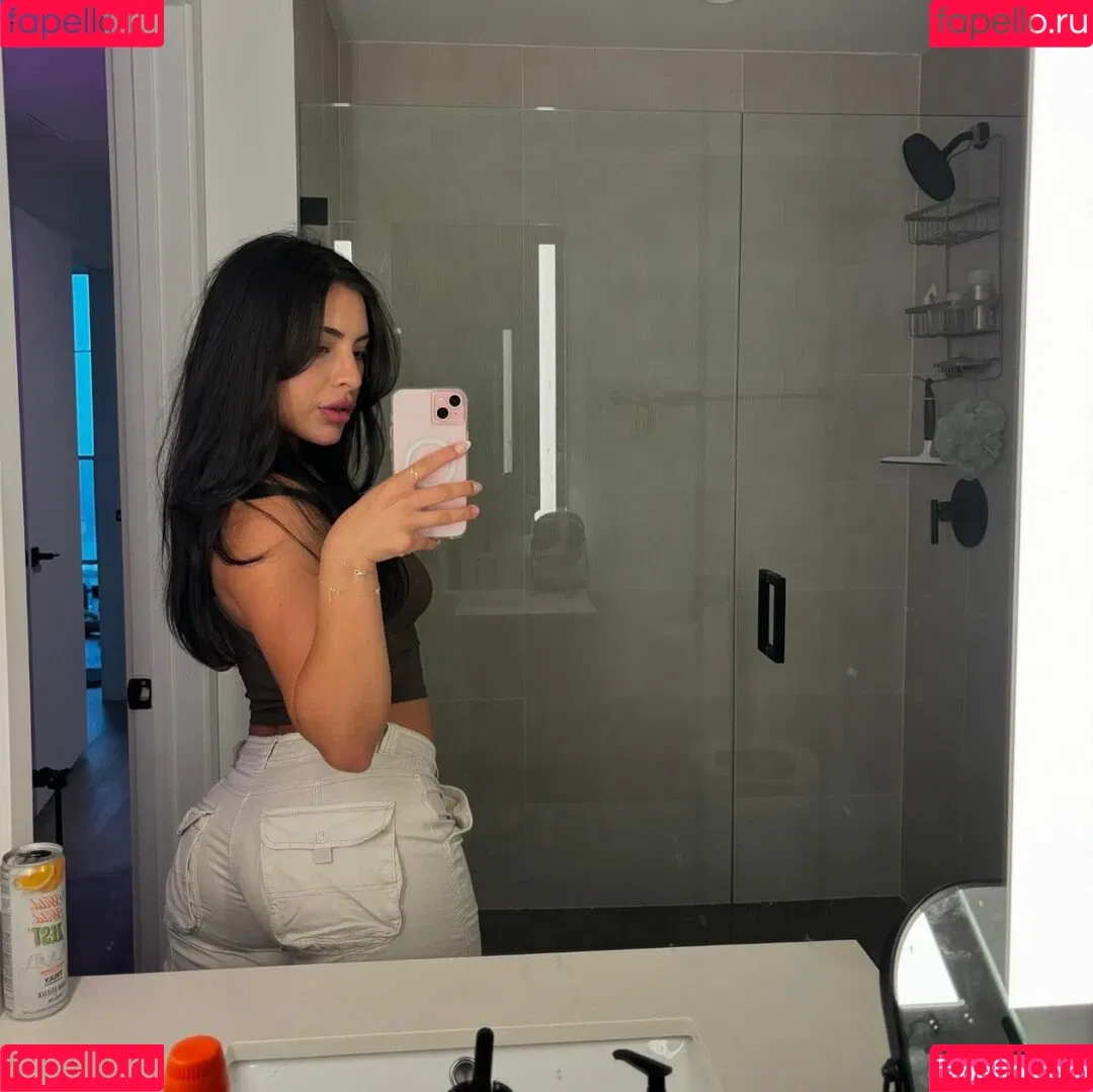 leahhalton_ Onlyfans Photo Gallery 