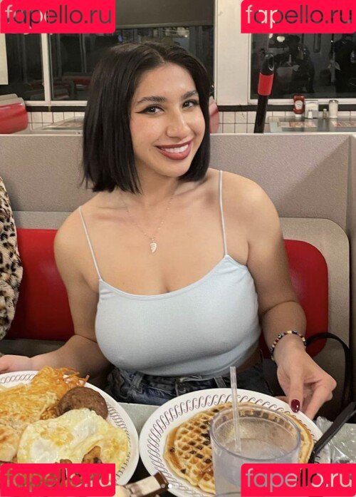 leahhalton_ Onlyfans Photo Gallery 