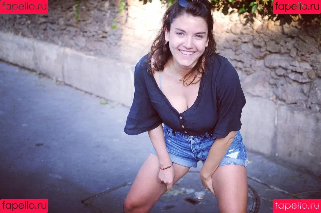 Eleonore Costes Onlyfans Photo Gallery 