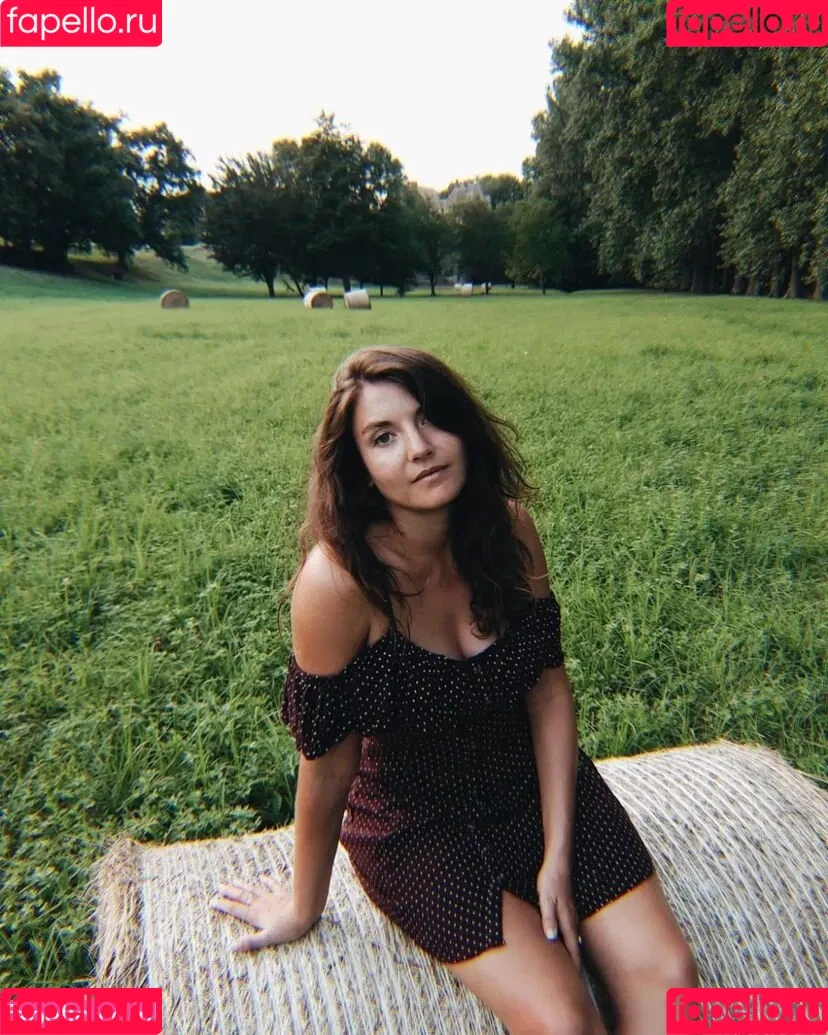Eleonore Costes Onlyfans Photo Gallery 