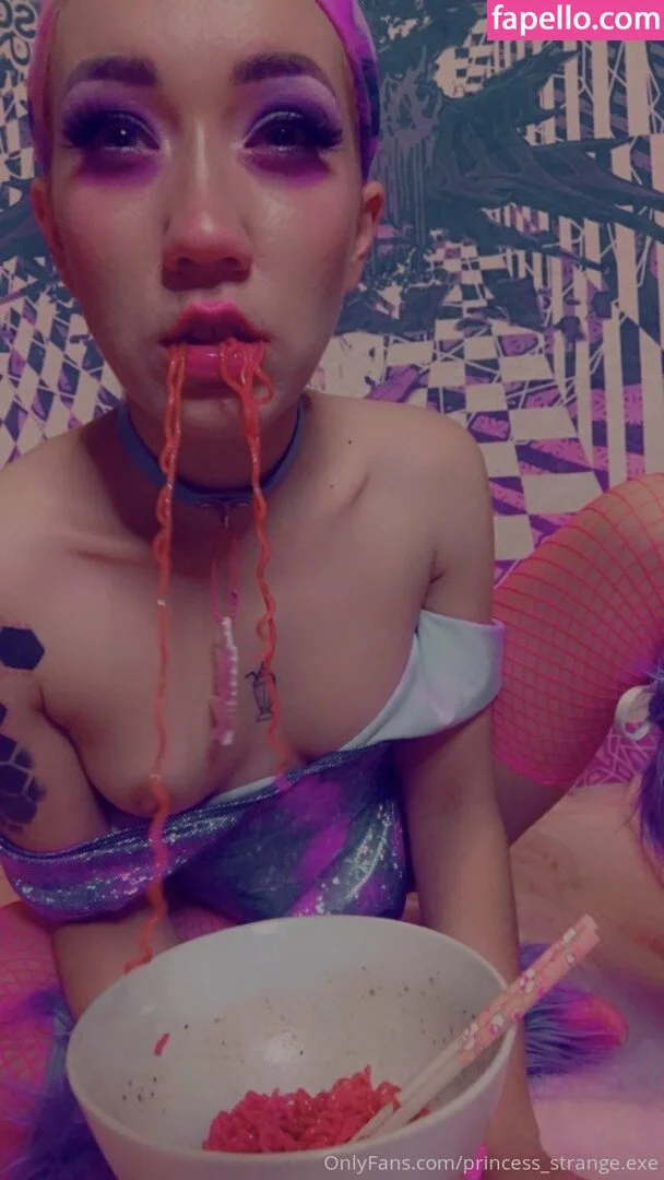 princess_strange.exe Onlyfans Photo Gallery 