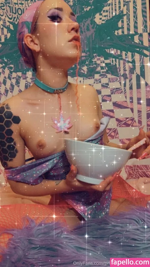 princess_strange.exe Onlyfans Photo Gallery 