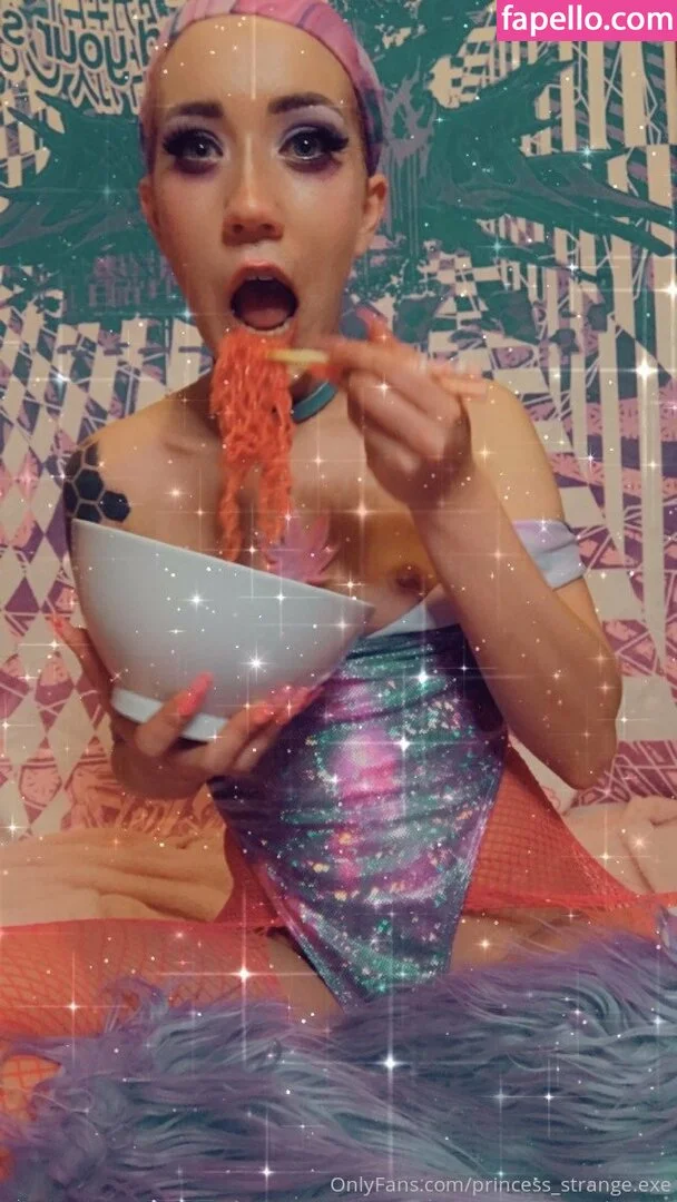 princess_strange.exe Onlyfans Photo Gallery 