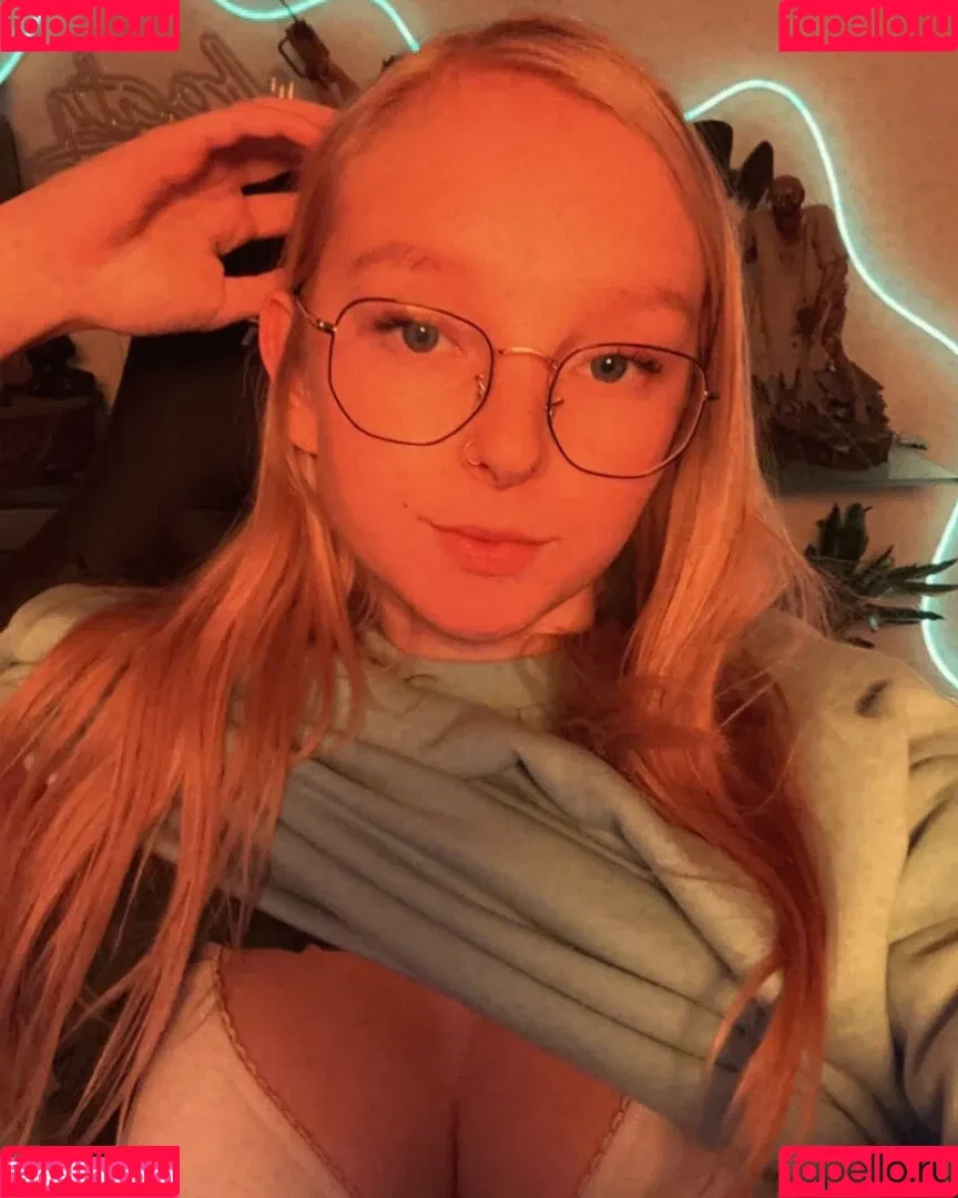 blonde_vivi Onlyfans Photo Gallery 