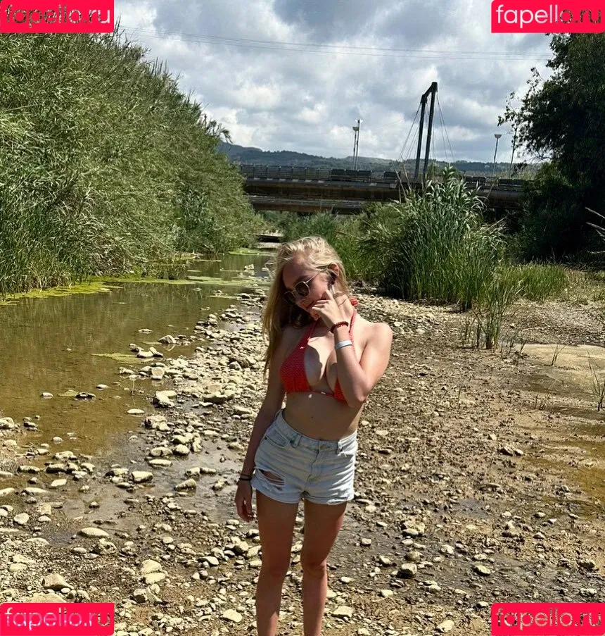 blonde_vivi Onlyfans Photo Gallery 