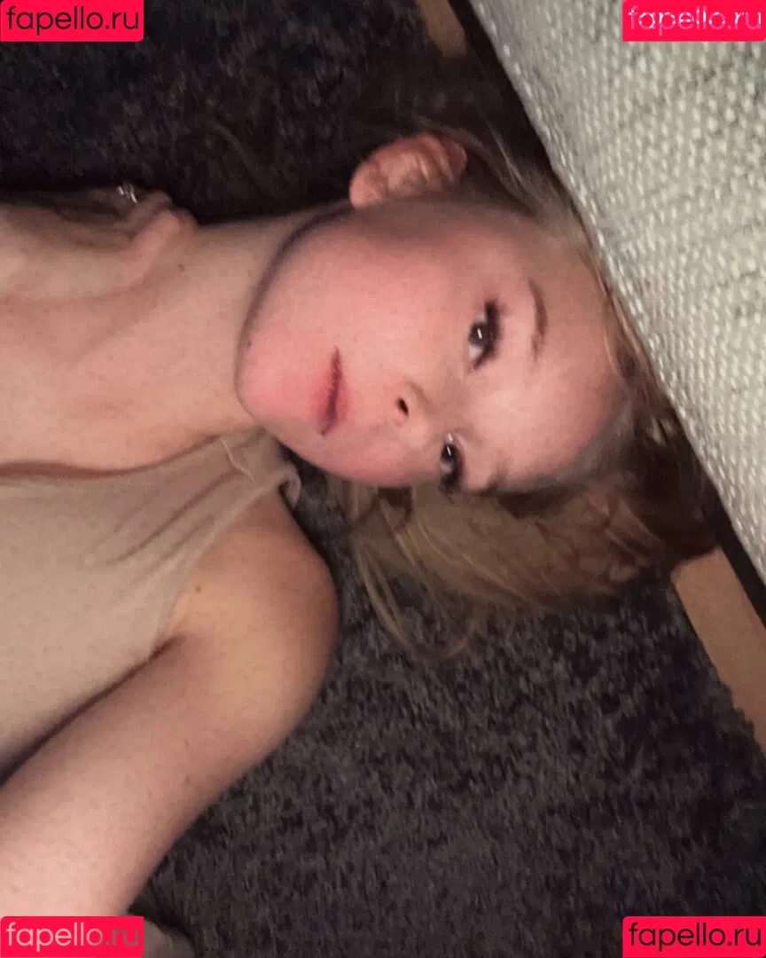 blonde_vivi Onlyfans Photo Gallery 