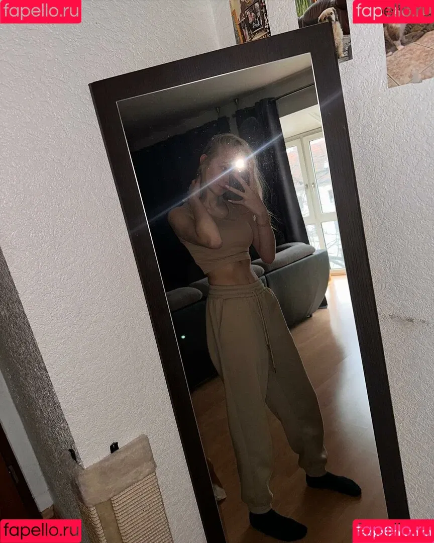 blonde_vivi Onlyfans Photo Gallery 