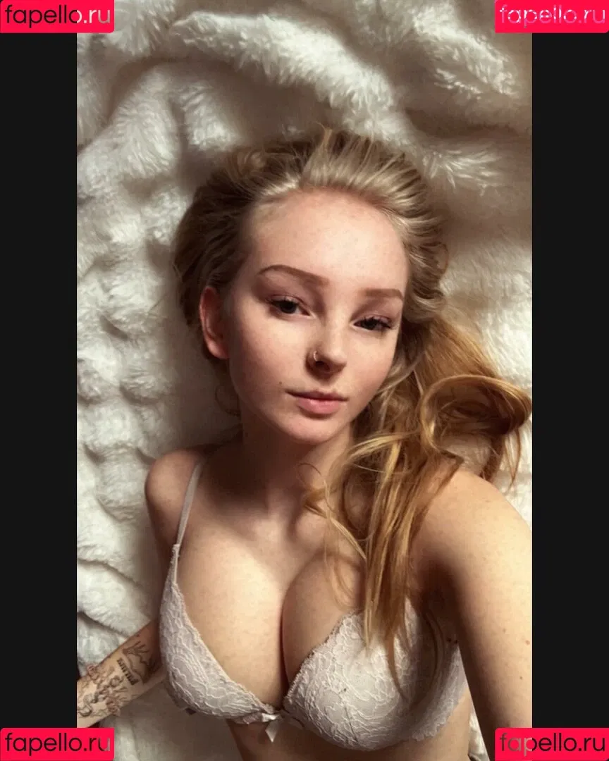 blonde_vivi Onlyfans Photo Gallery 