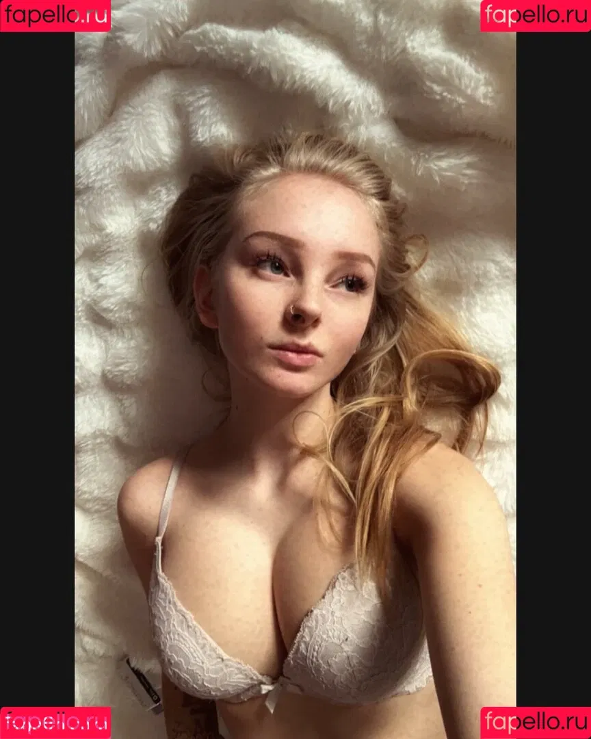 blonde_vivi Onlyfans Photo Gallery 