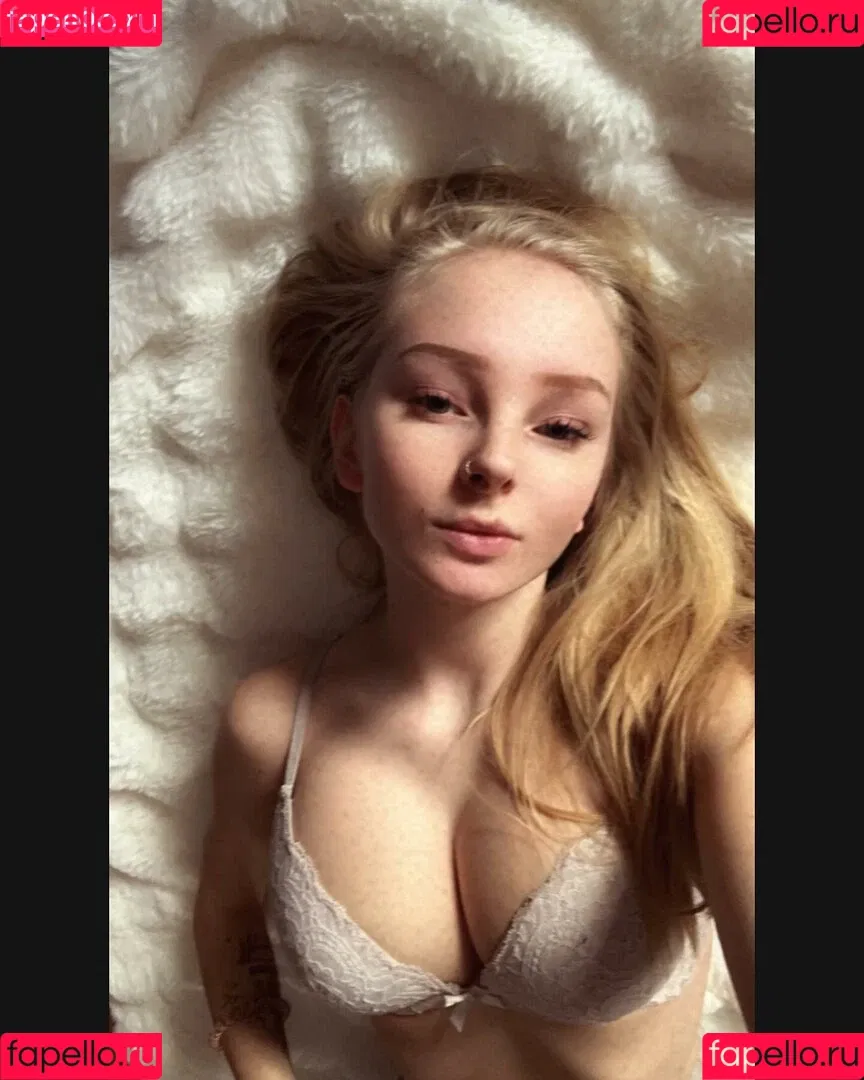 blonde_vivi Onlyfans Photo Gallery 