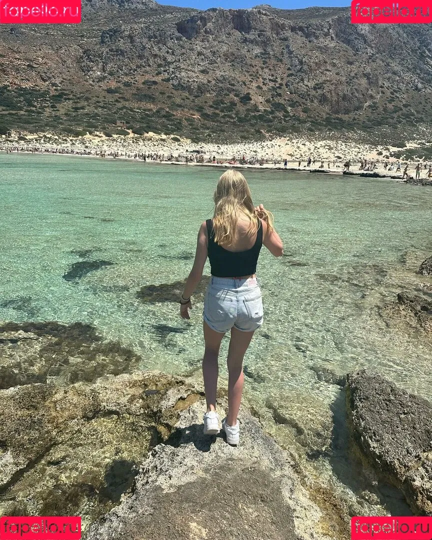 blonde_vivi Onlyfans Photo Gallery 