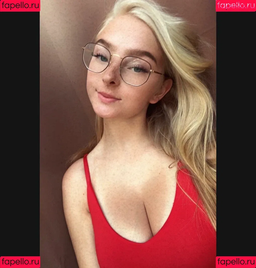 blonde_vivi Onlyfans Photo Gallery 