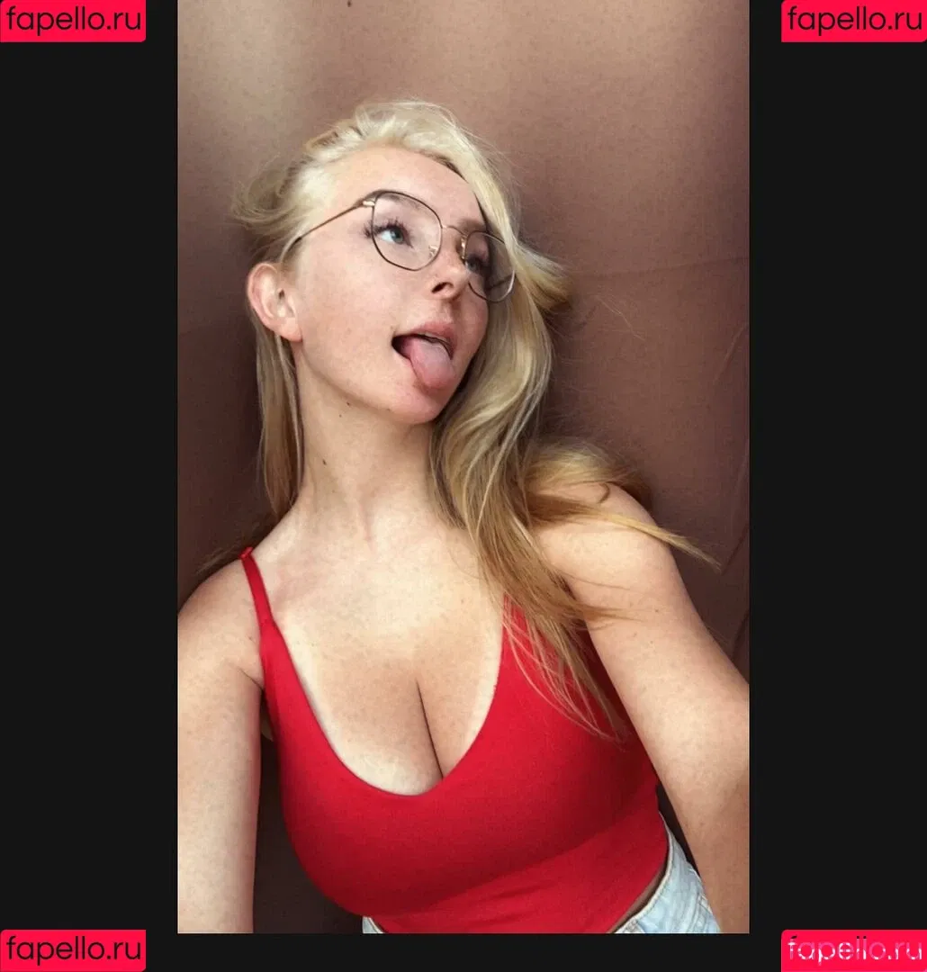 blonde_vivi Onlyfans Photo Gallery 