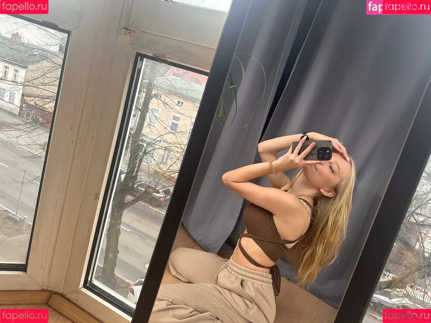 blonde_vivi Onlyfans Photo Gallery 
