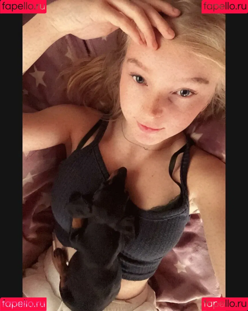blonde_vivi Onlyfans Photo Gallery 