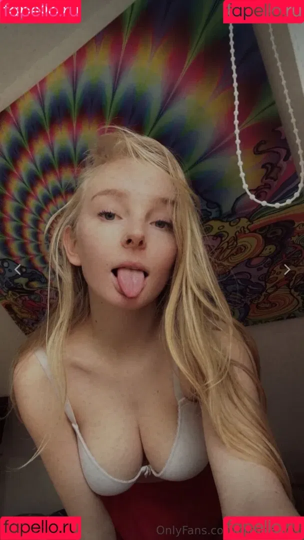 blonde_vivi Onlyfans Photo Gallery 