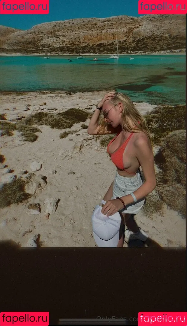 blonde_vivi Onlyfans Photo Gallery 