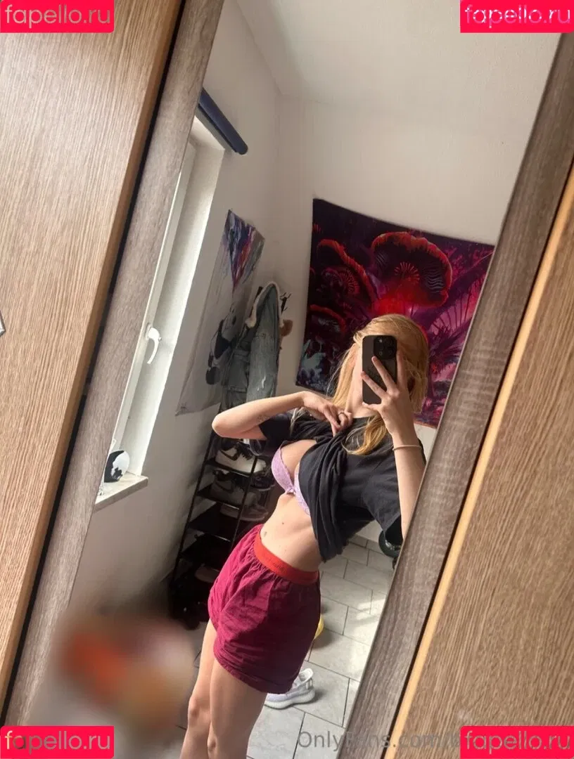 blonde_vivi Onlyfans Photo Gallery 