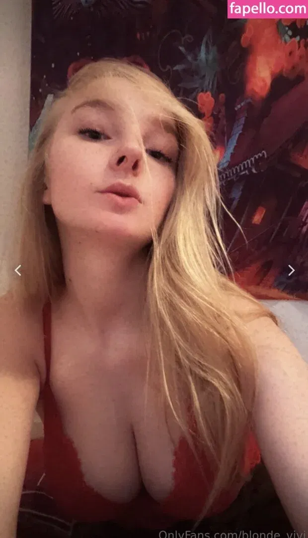 blonde_vivi Onlyfans Photo Gallery 