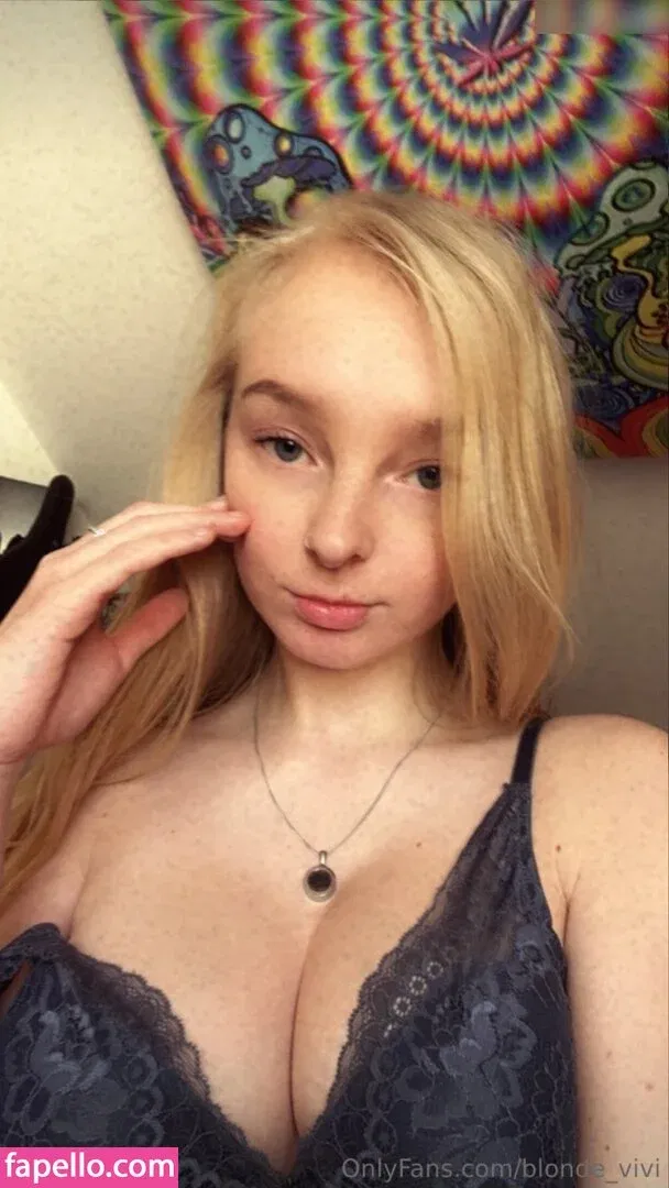 blonde_vivi Onlyfans Photo Gallery 