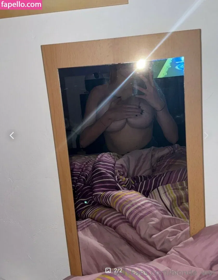 blonde_vivi Onlyfans Photo Gallery 