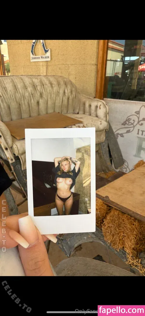 blonde_vivi Onlyfans Photo Gallery 