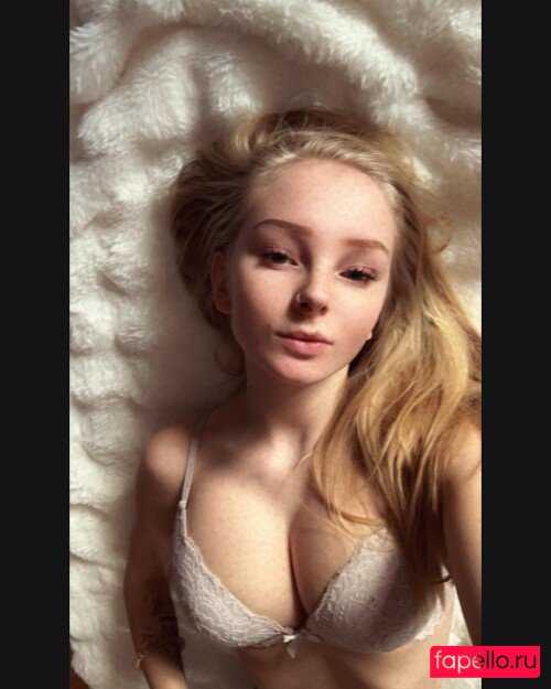 blonde_vivi Nude Onlyfans Photo 40