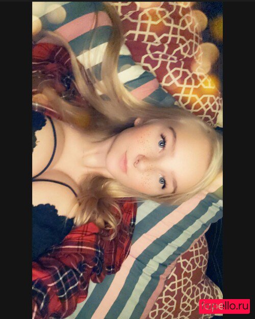blonde_vivi Nude Onlyfans Photo 18