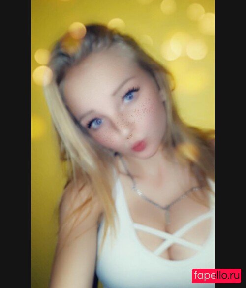 blonde_vivi Nude Onlyfans Photo 16