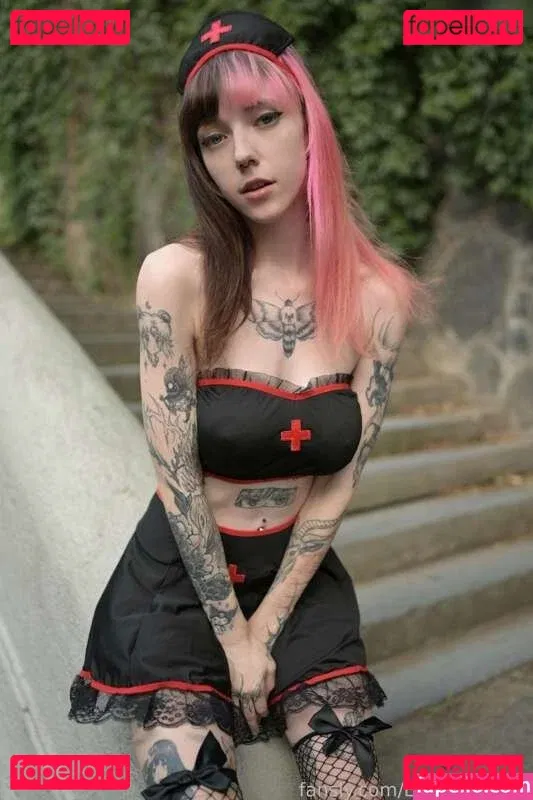 Elles Onlyfans Photo Gallery 