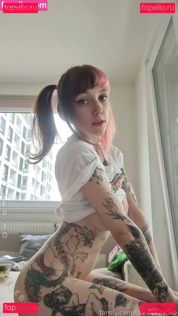 Elles Onlyfans Photo Gallery 