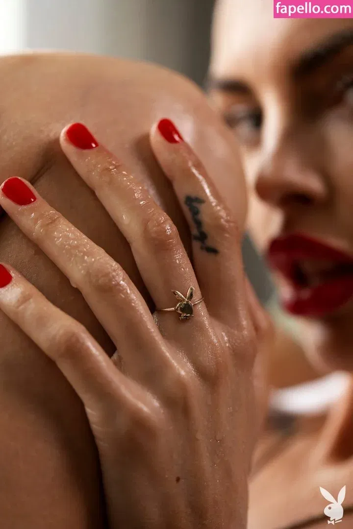 Laurishek Onlyfans Photo Gallery 