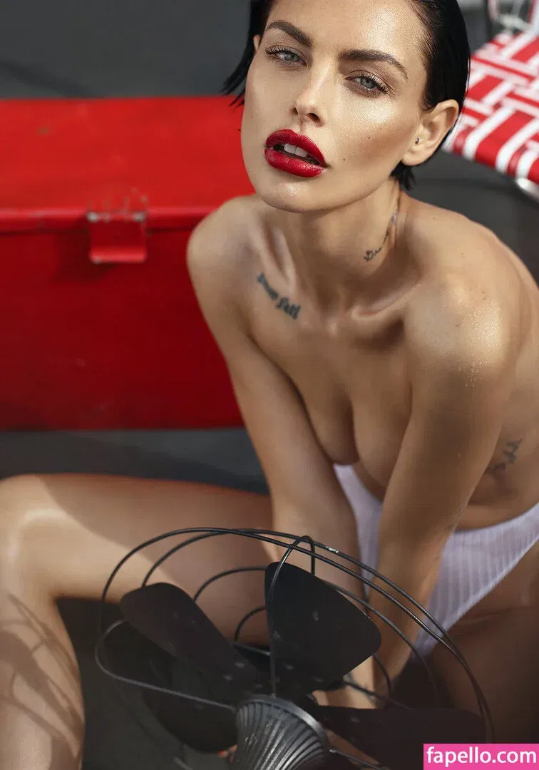 Laurishek Onlyfans Photo Gallery 