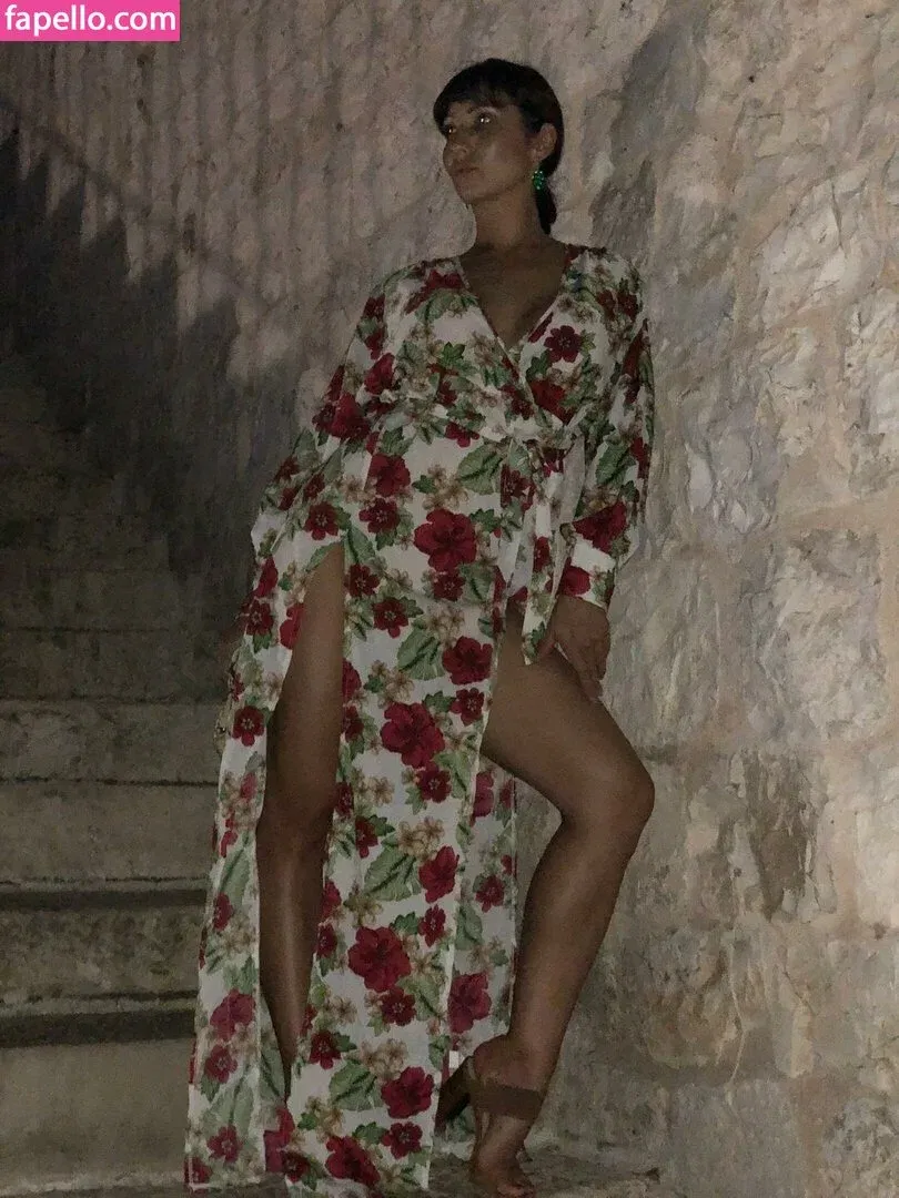 Dominant Mommy Onlyfans Photo Gallery 