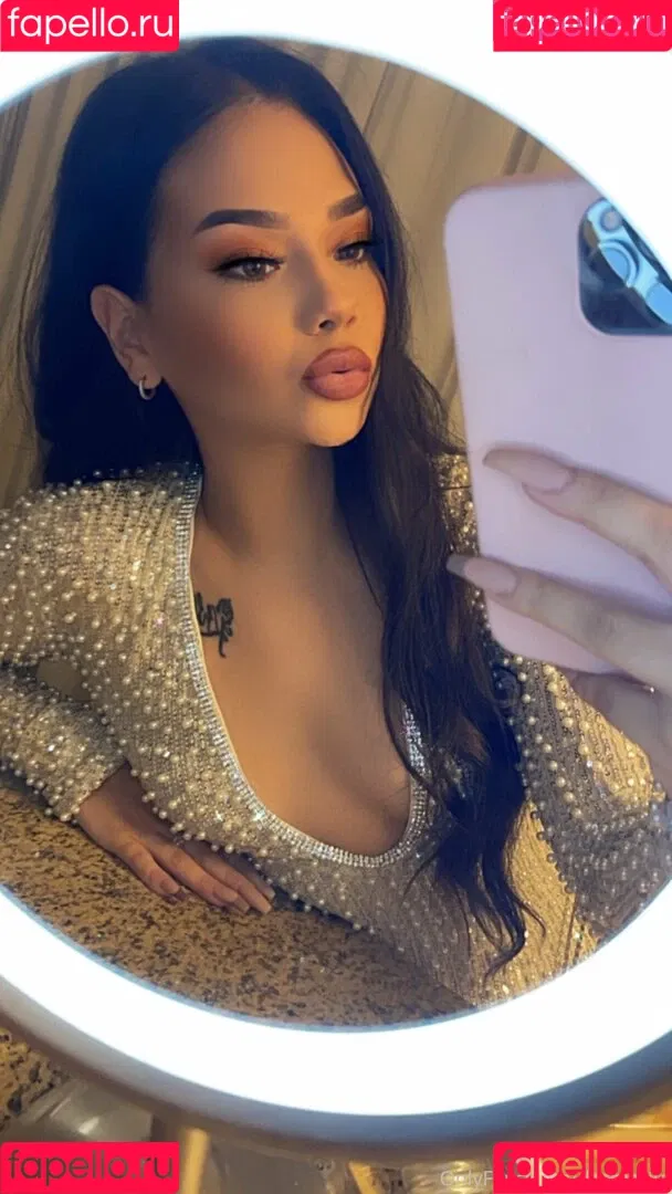 desmariie Onlyfans Photo Gallery 