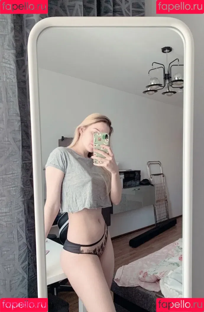 summermur Onlyfans Photo Gallery 
