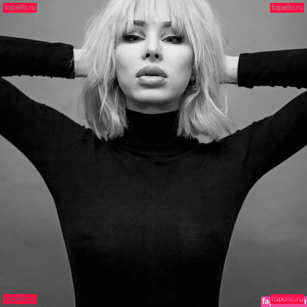 Nathalie Crivelli Onlyfans Photo Gallery 