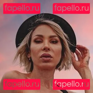 Nathalie Crivelli Onlyfans Photo Gallery 