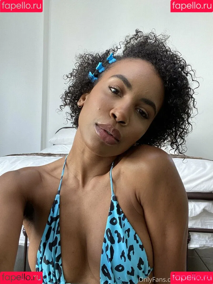 Demi Sutra Onlyfans Photo Gallery 