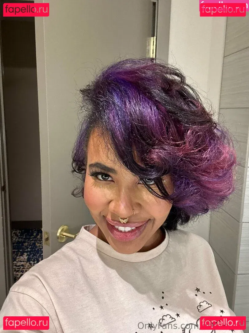 Demi Sutra Onlyfans Photo Gallery 