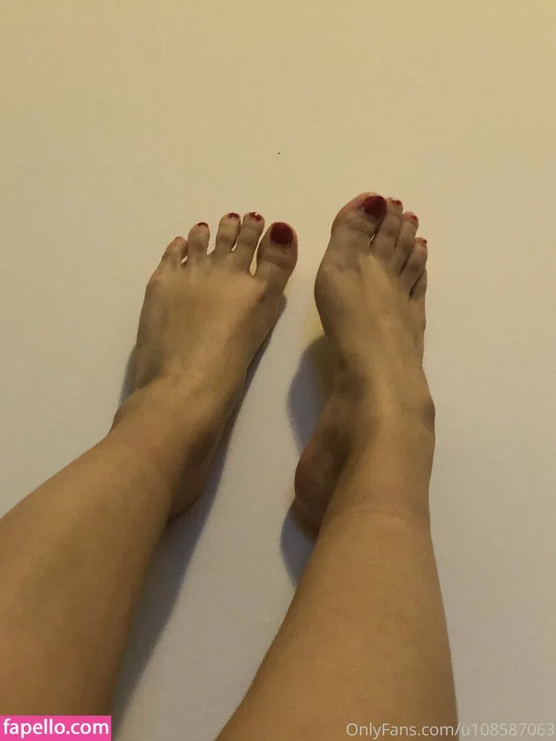 u108587063 Onlyfans Photo Gallery 